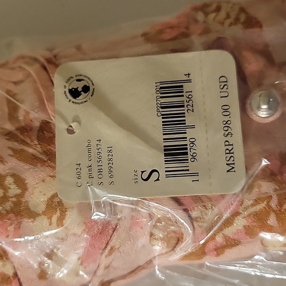 Free People Hilary Printed Top in Pink Combo - Picture 13 of 13